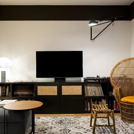 Luxury Design Apartment *